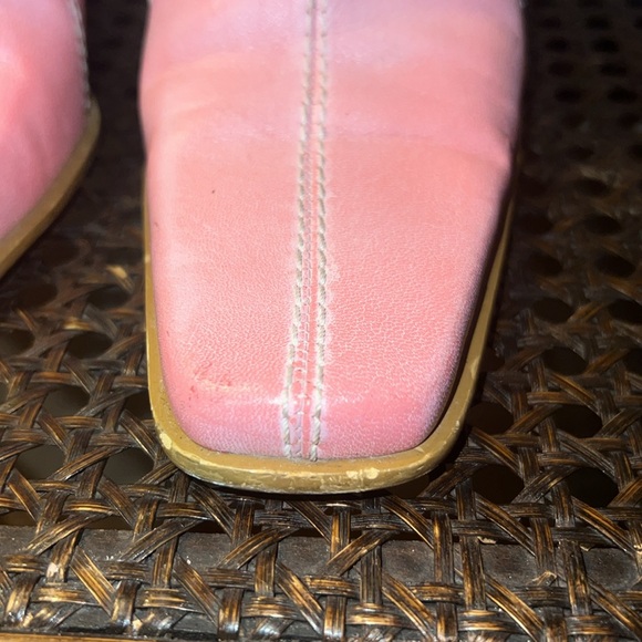 Vintage Genuine Leather BP. Heels - Picture 5 of 10